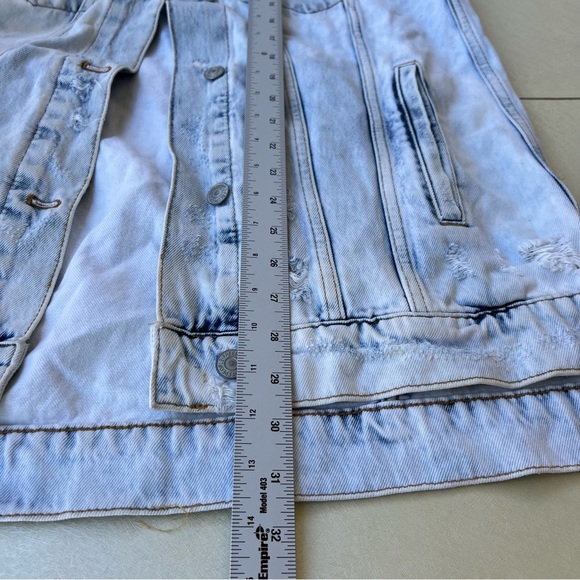 We The Free Distressed Light Blue Jean Jacket - Picture 4 of 10